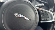 Jaguar F-Pace 2.0d Portfolio 5dr Auto AWD Diesel Estate